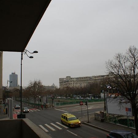 On The River Ultra Central Suites Bukarest Exterior foto