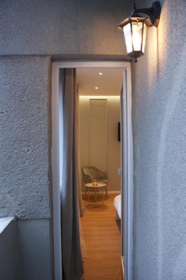 On The River Ultra Central Suites Bukarest Exterior foto