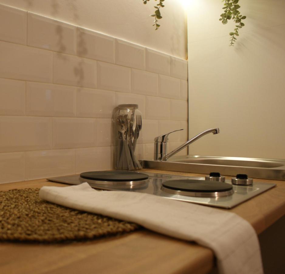 On The River Ultra Central Suites Bukarest Exterior foto